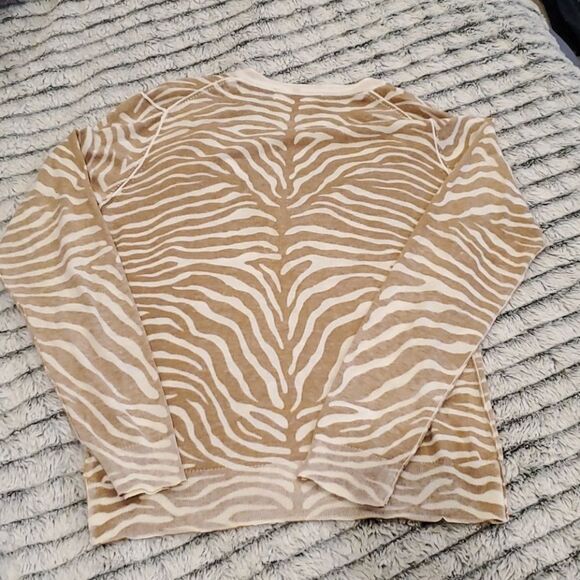 Fun inside out Michael Kors zebra cardigan - Picture 6 of 8